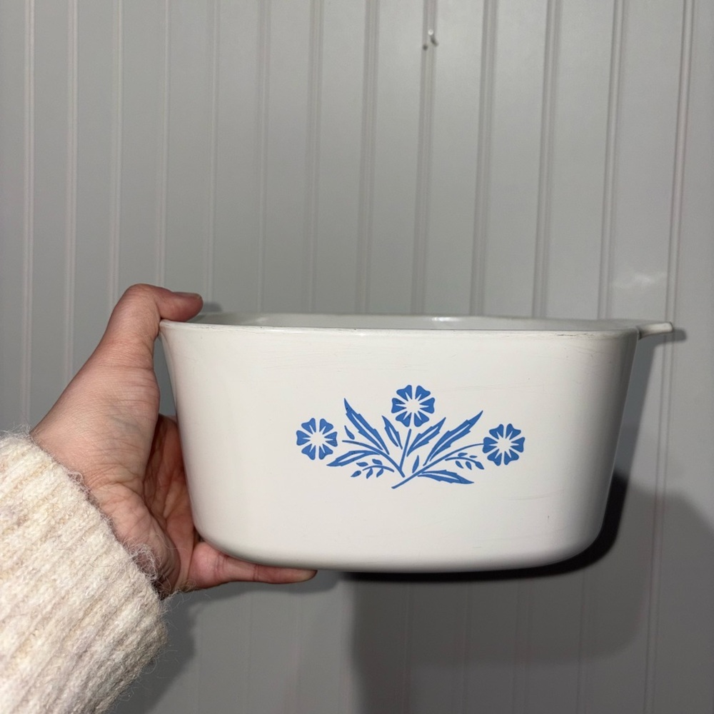 Vintage CorningWare Cornflower Blue Casserole Dish| 3Quart